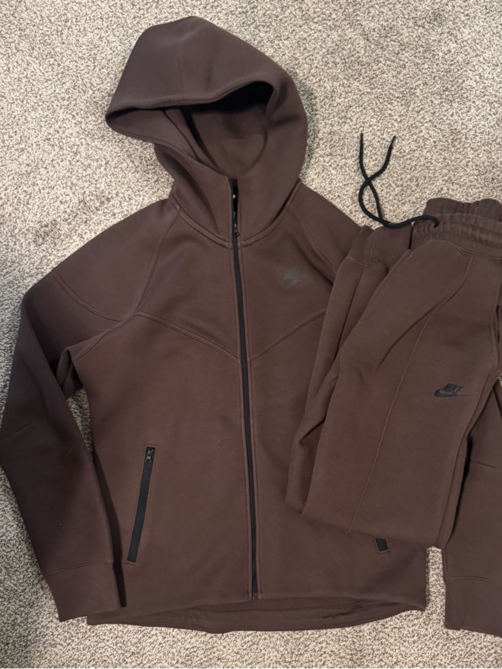 Women’s Nike Tech Brown Full-Zip Sweatsuit